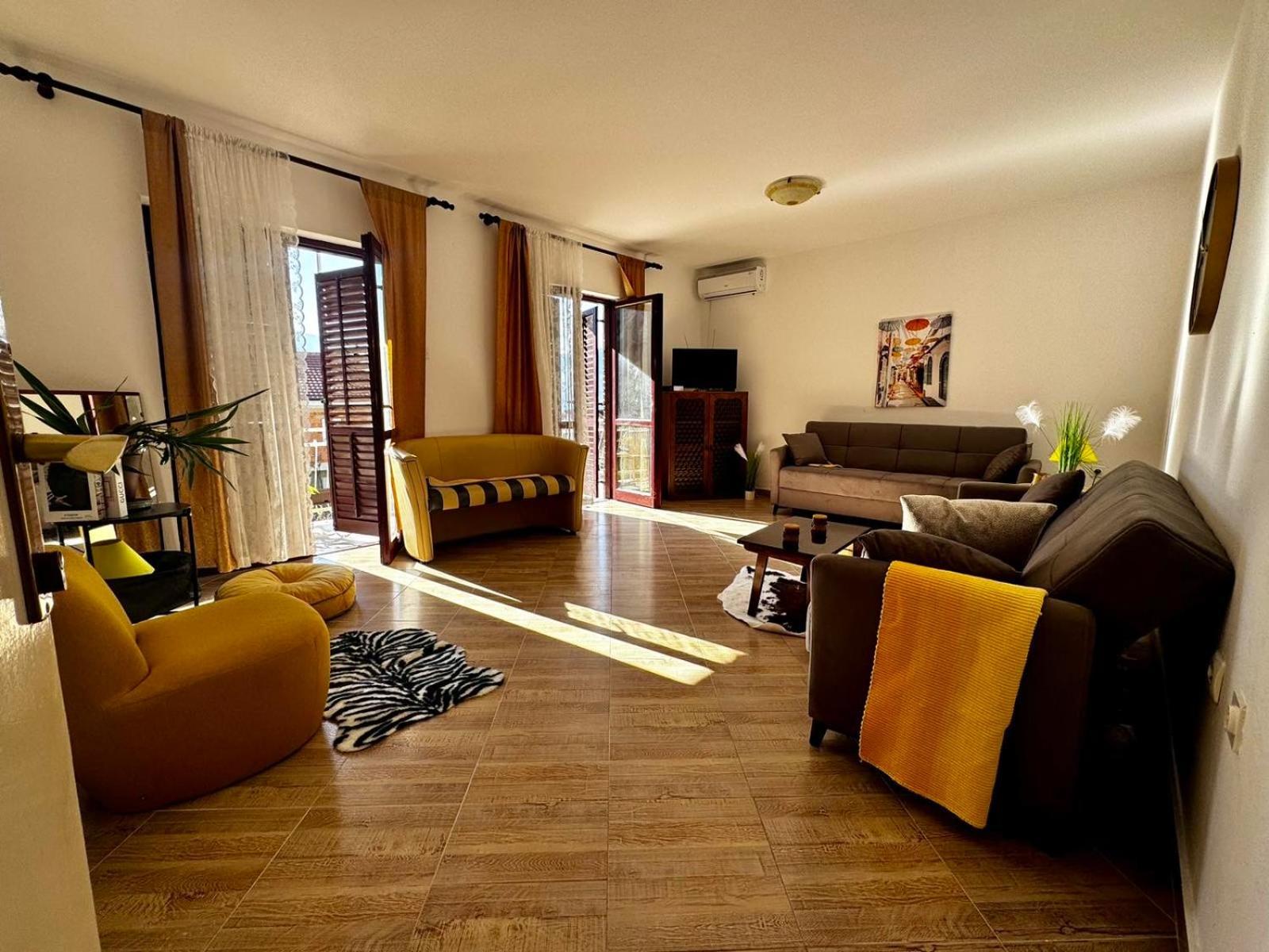 Koala 3 Apartment Gornji Orahovac Exterior photo